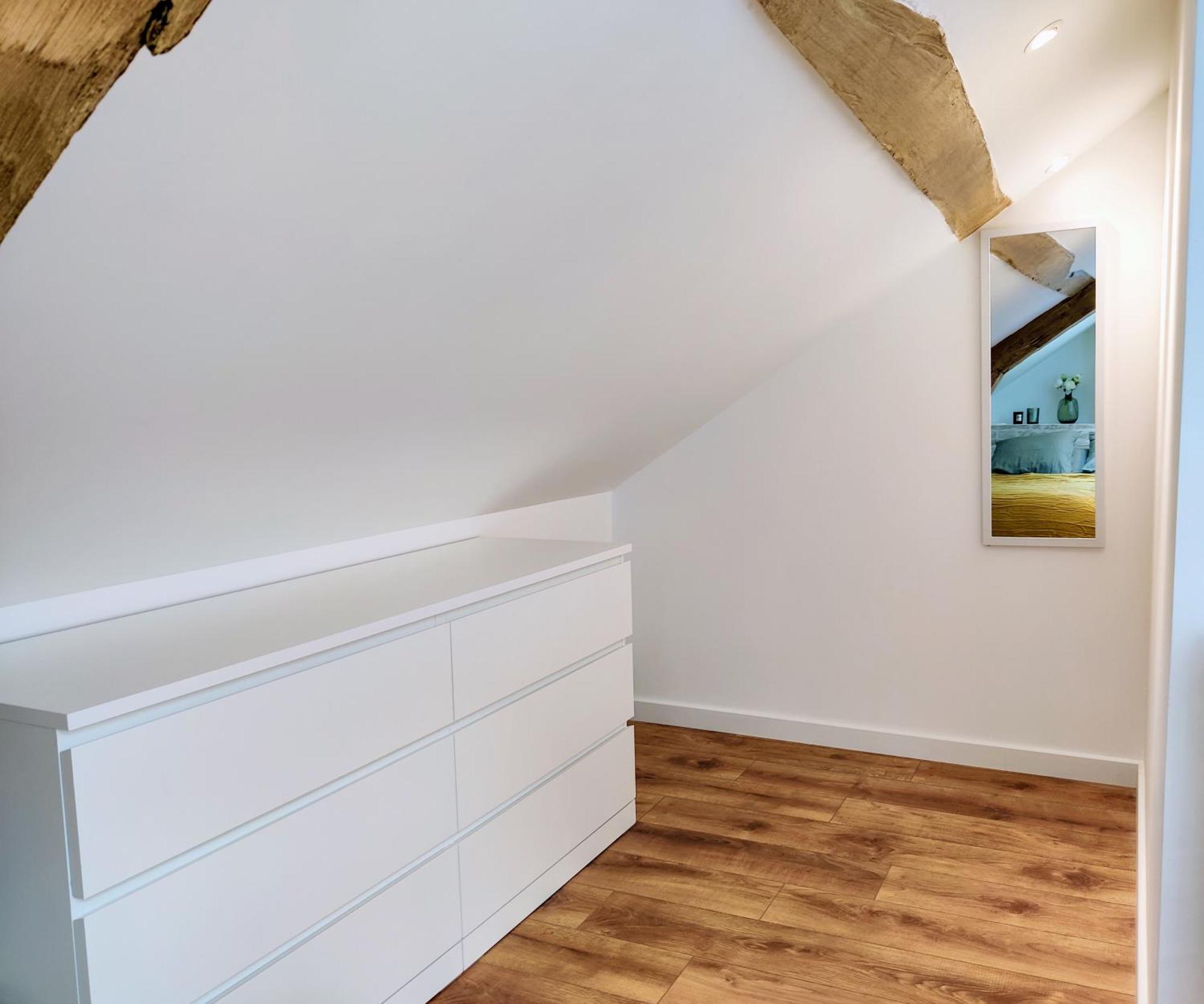 Apartment Joli Mansarde Au Calme - Le Jardin De L'eveche A Votre Fenetre